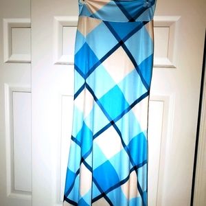 YFY Women's Asymmetrical Skirt, size Medium